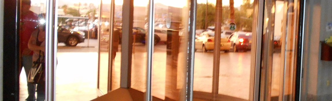 Storefront Glass Repair Cost in Coral Springs, FL